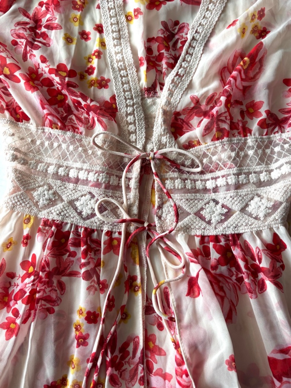 Lulus Sunshine Dancer Cream Floral Chiffon Lace Duster Maxi Cover Up Women’s M - Picture 15 of 15